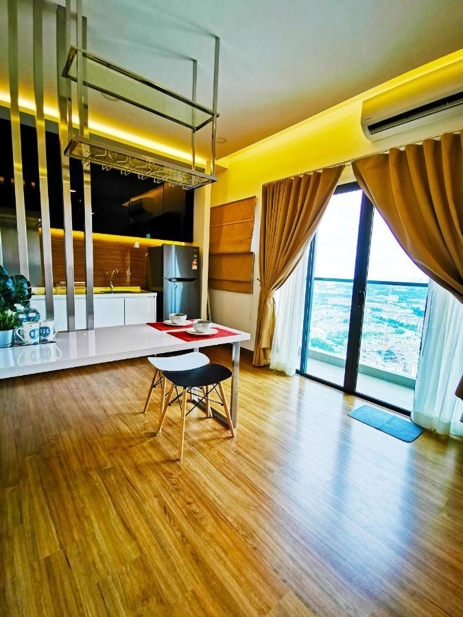 דירות Kampong Baharu Balakong Simfoni Level 39 Superior Designer Studio With 100Mbps Wifi & Netflix מראה חיצוני תמונה